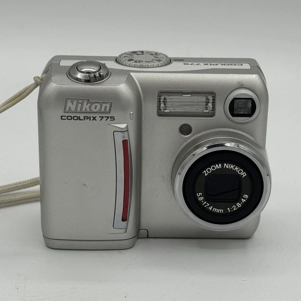 Nikon Coolpix 775 Digital Camera Silver Zoom Nikkor 5.8-17.4mm E775 Tested